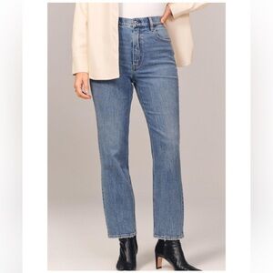 Abercrombie & Fitch Curve Love Ultra High Rise Ankle Straight Jean